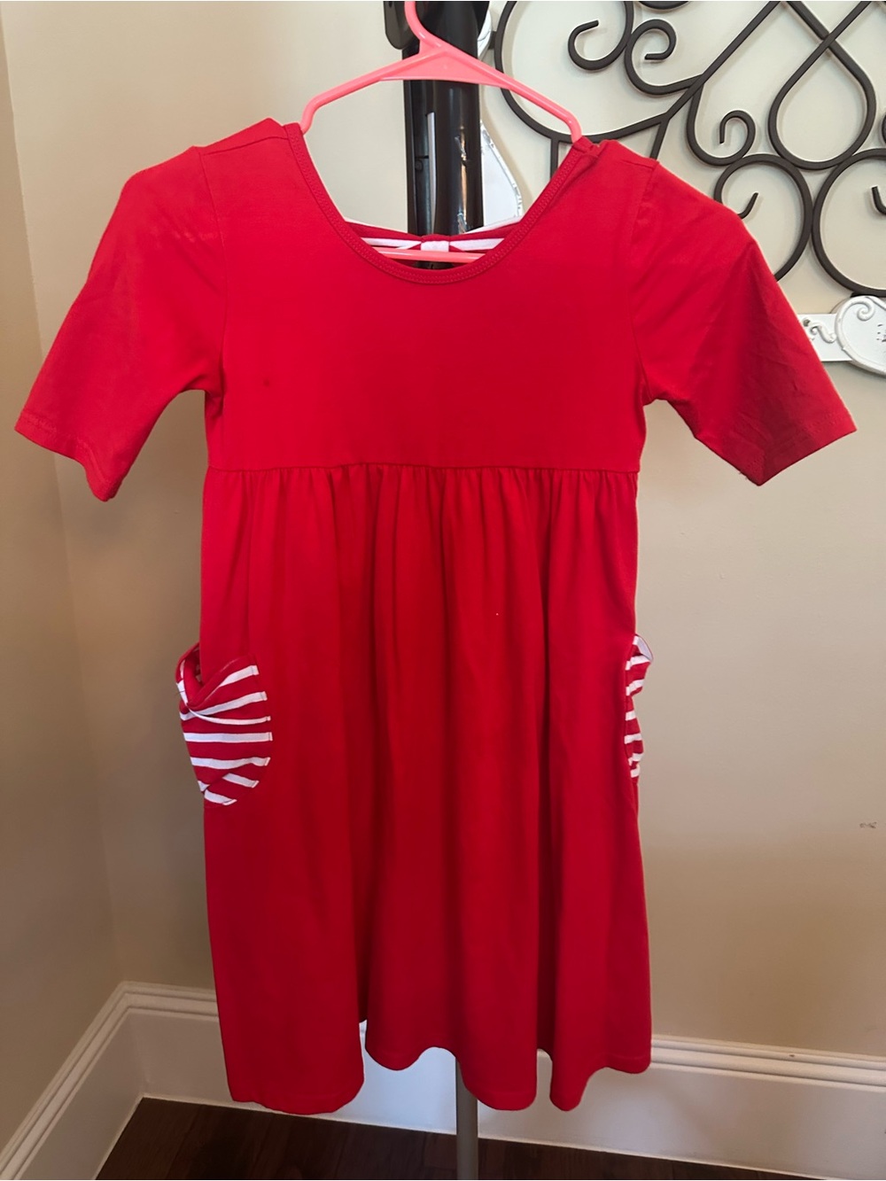 Girls' Red Short Sleeve Pocket Casual Dress - Picture 1 of 3